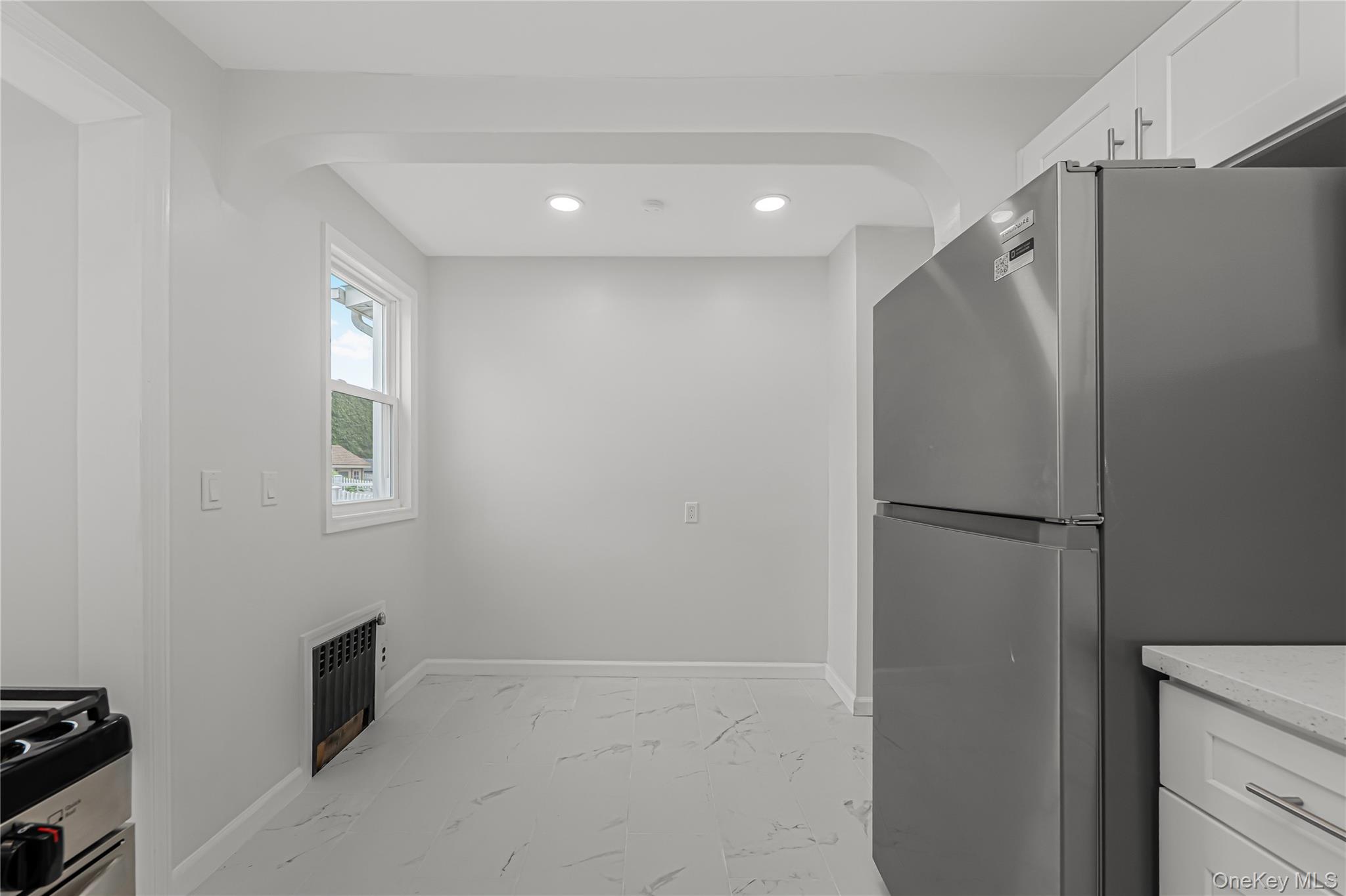 17343 103rd Road Property Photo 9