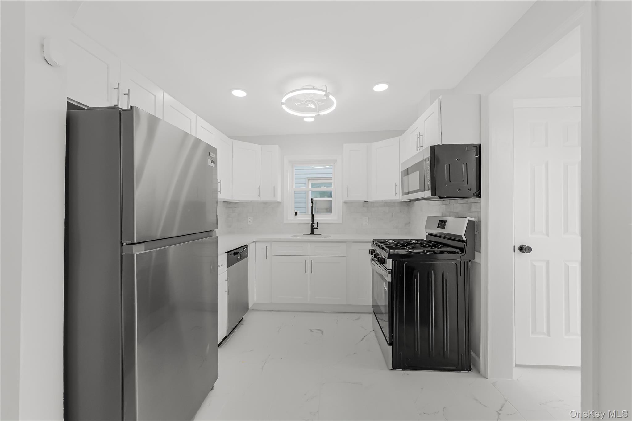 17343 103rd Road Property Photo 11