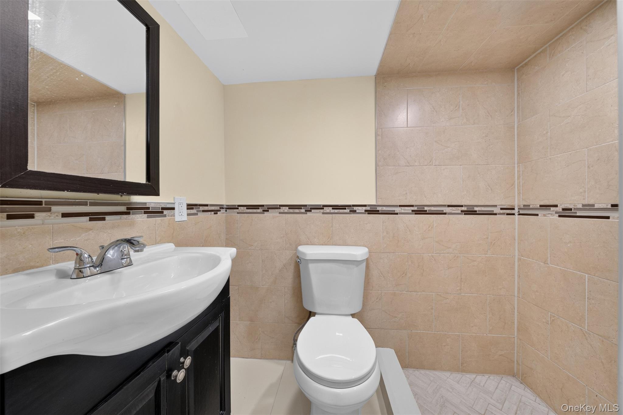 80 Schenck Avenue Property Photo 23