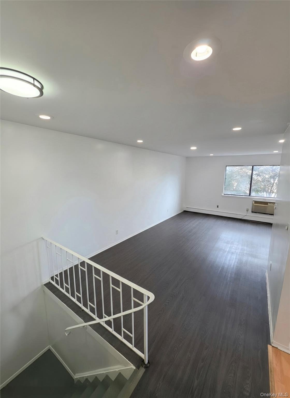 153-14 83rd Street 5d-u Property Photo 3