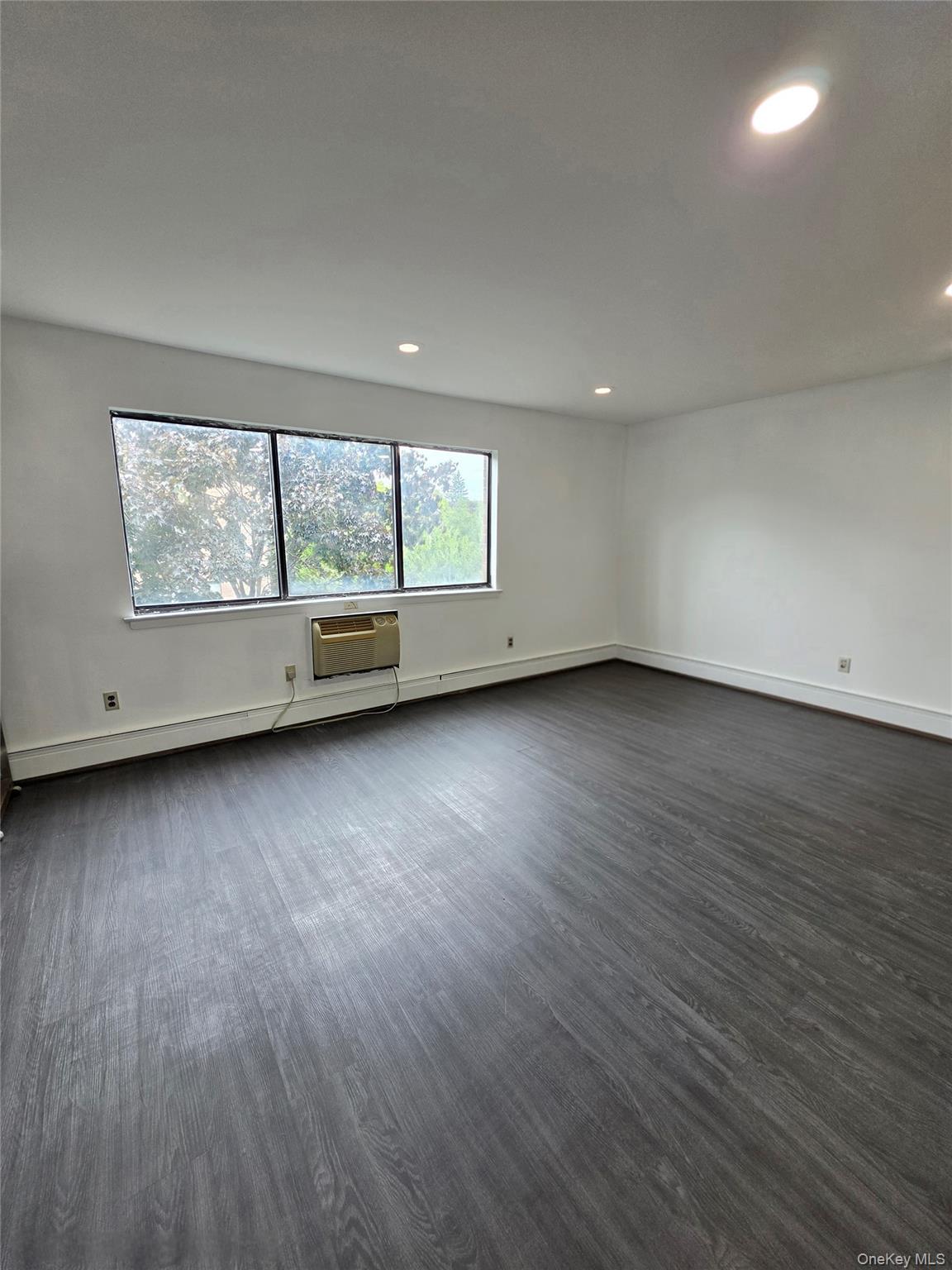 153-14 83rd Street 5d-u Property Photo 5