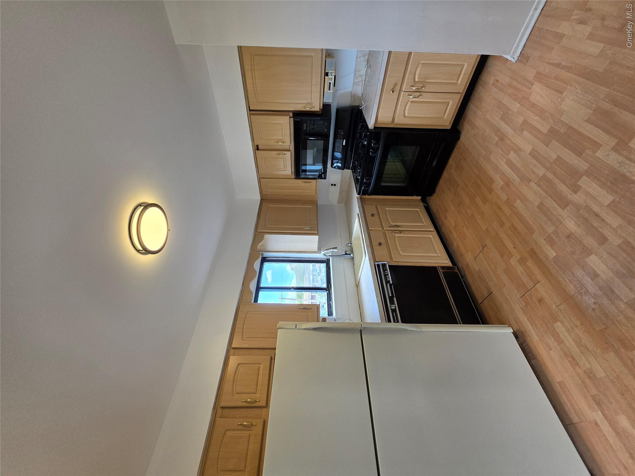 153-14 83rd Street 5d-u Property Photo 9