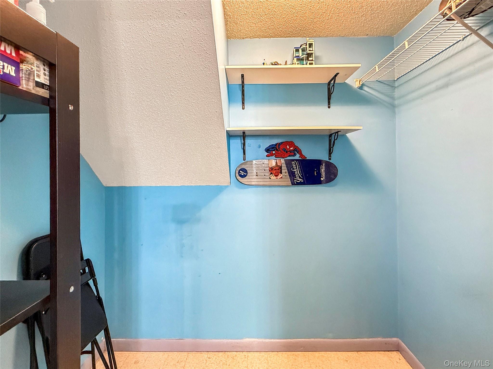 1895 Vyse Avenue A Property Photo 6