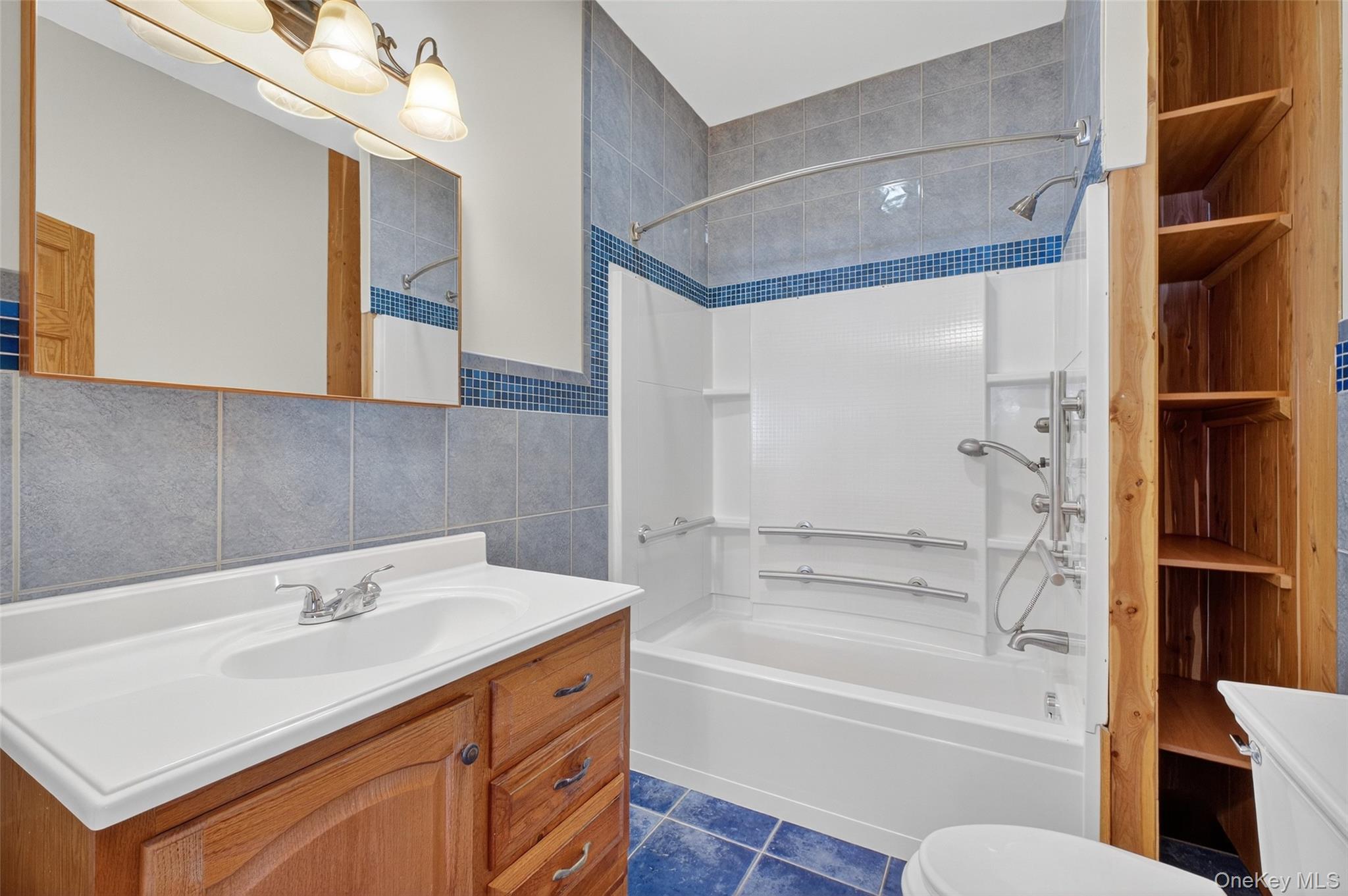 43 Ackerman Street Property Photo 46