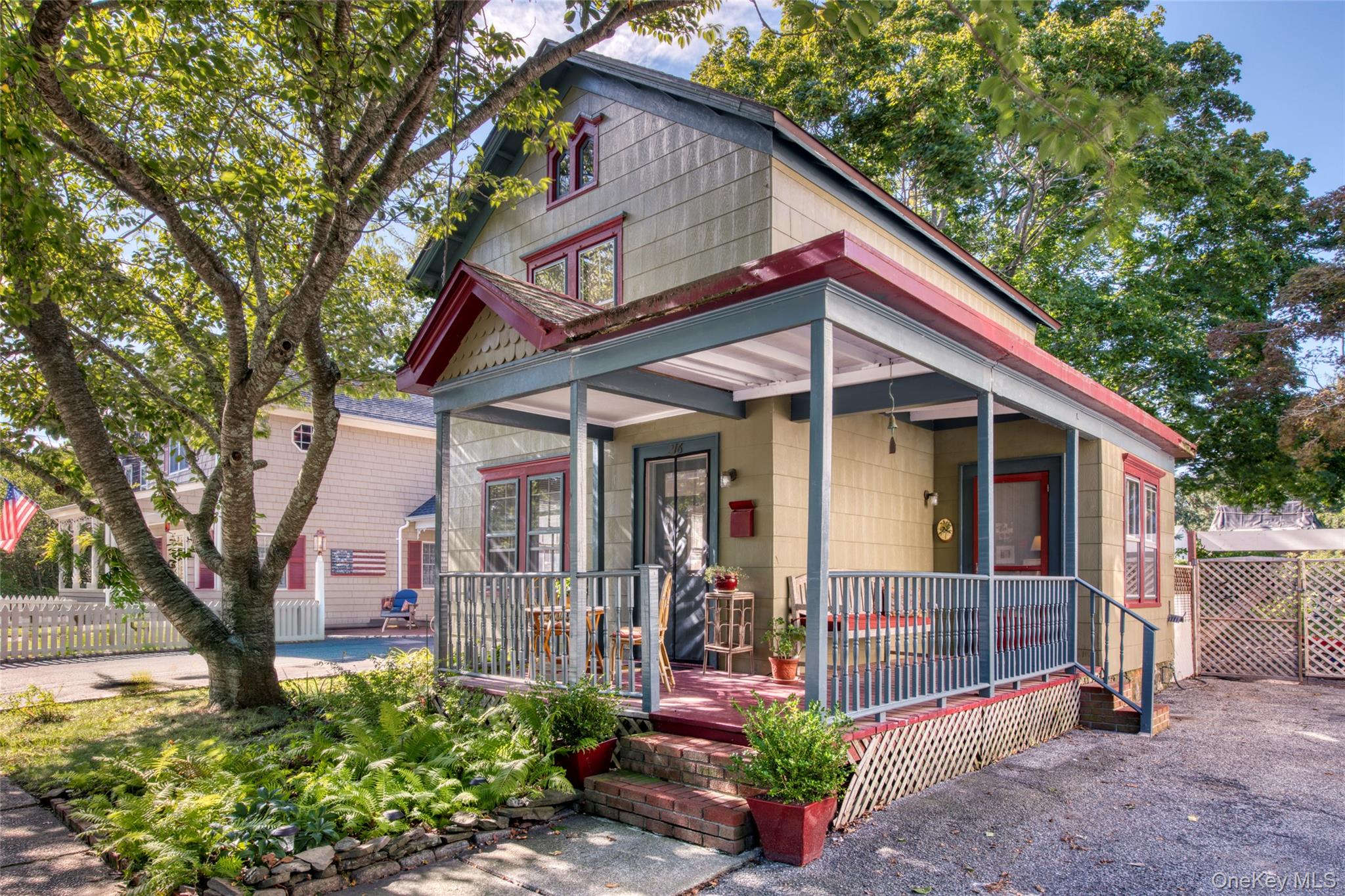 216 Broad Street Property Photo 1