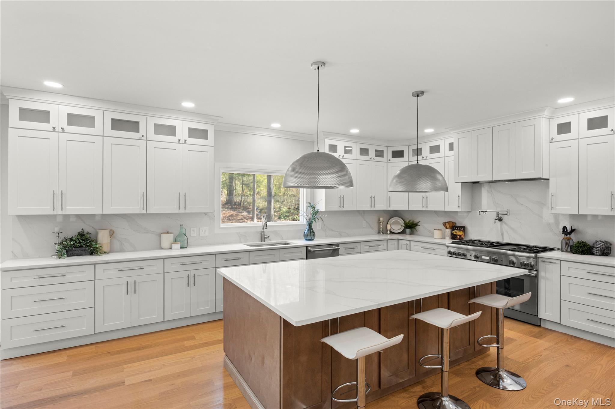 206 Beverly Road Property Photo 4