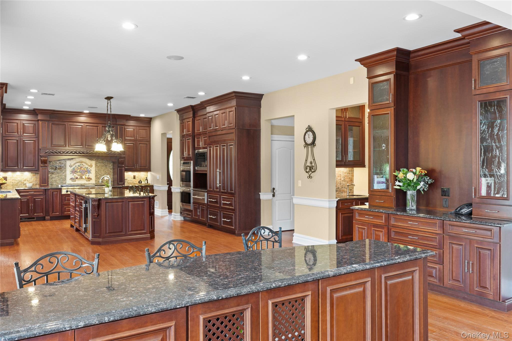 10 Meadow Glen Road Property Photo 11