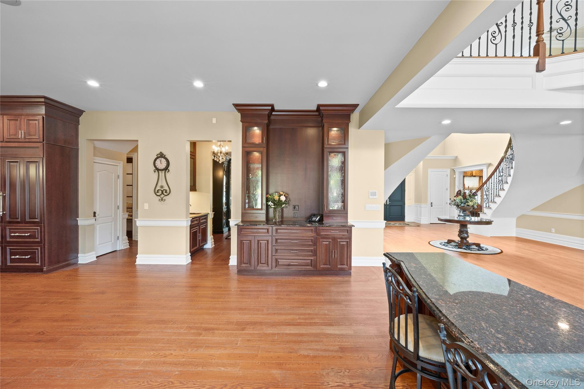 10 Meadow Glen Road Property Photo 13