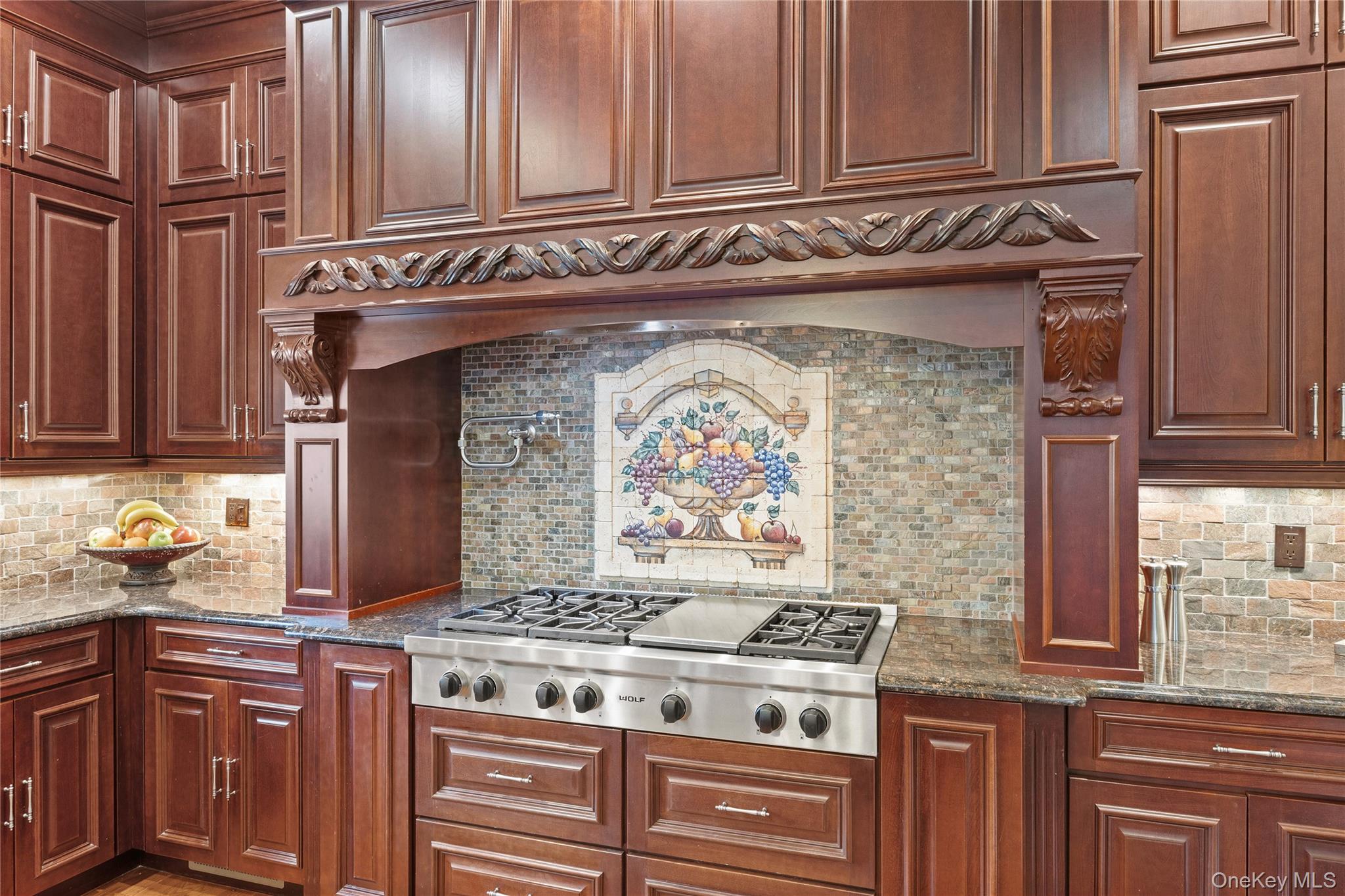 10 Meadow Glen Road Property Photo 16