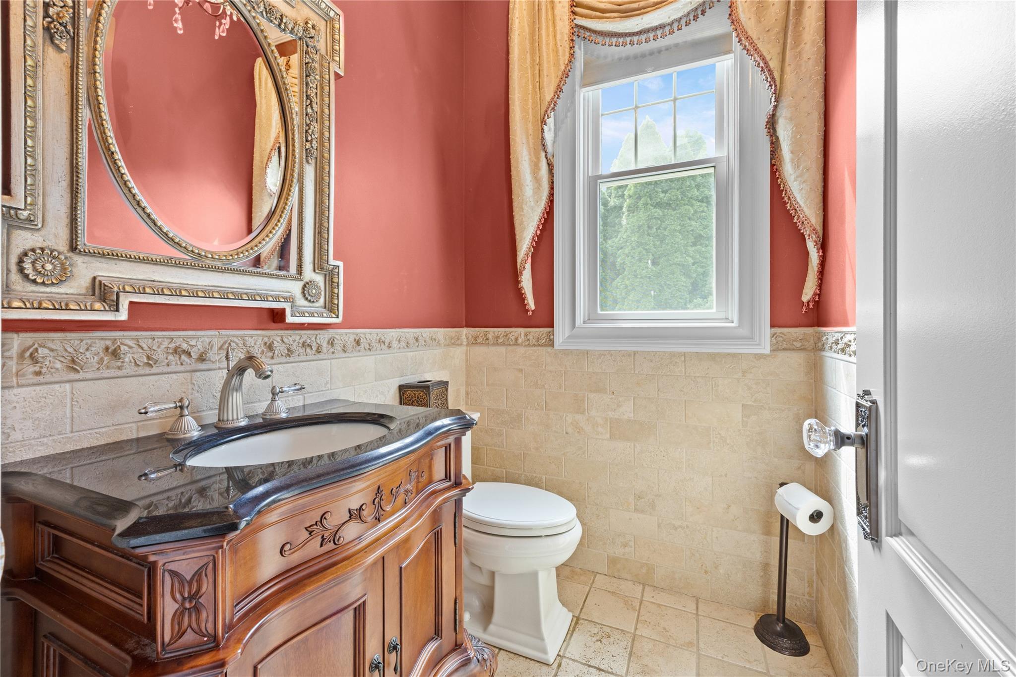 10 Meadow Glen Road Property Photo 23