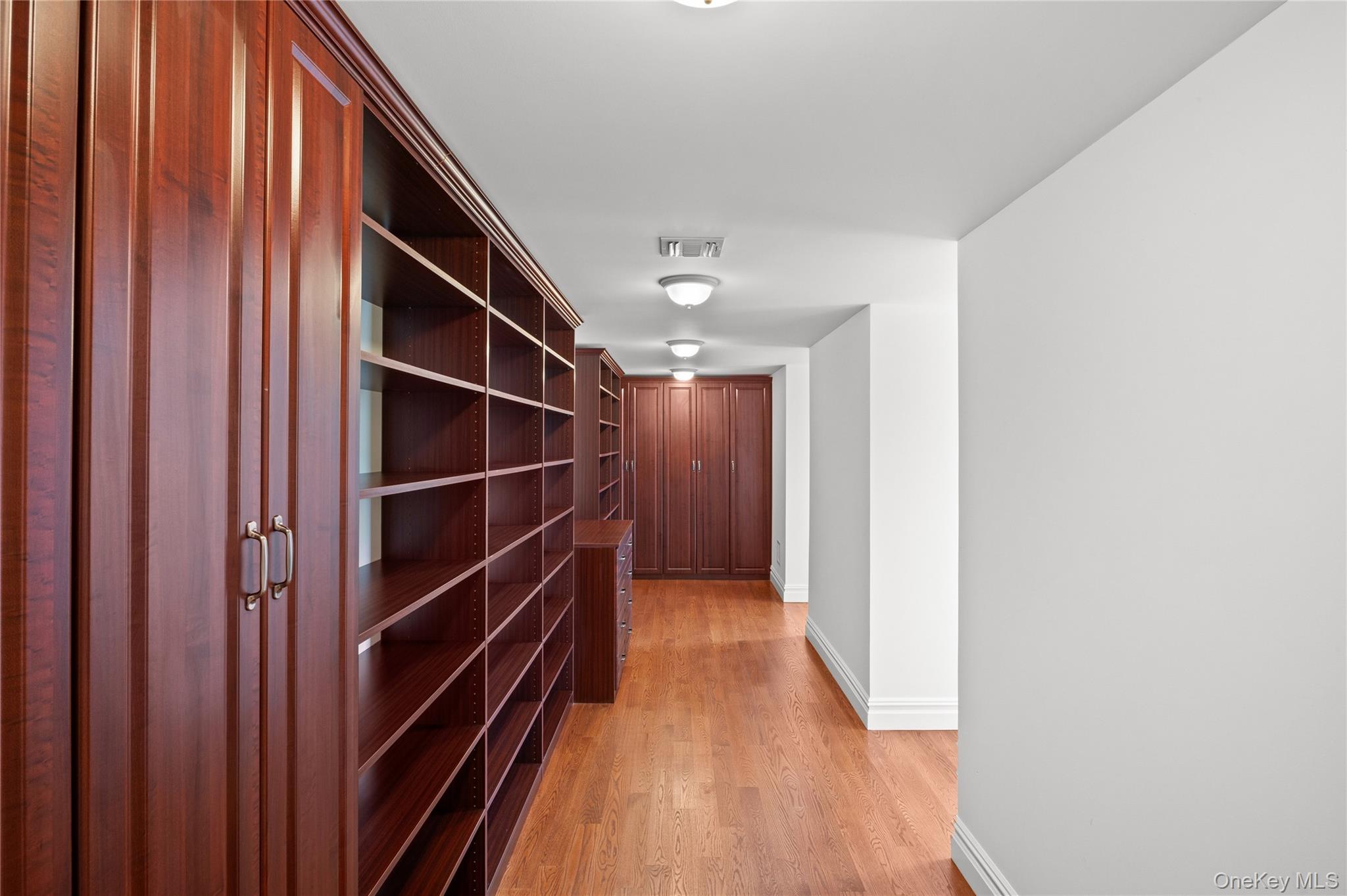 10 Meadow Glen Road Property Photo 32