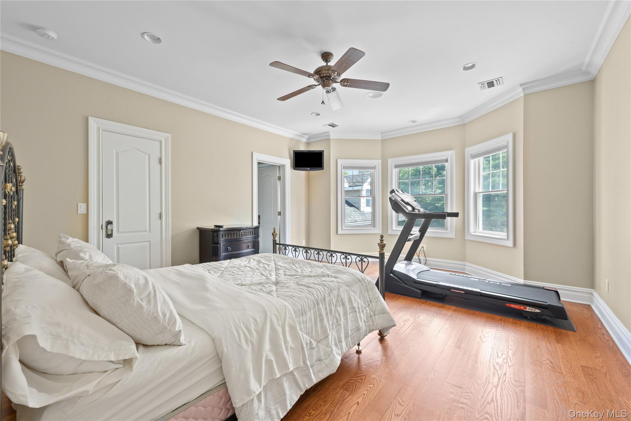 10 Meadow Glen Road Property Photo 37