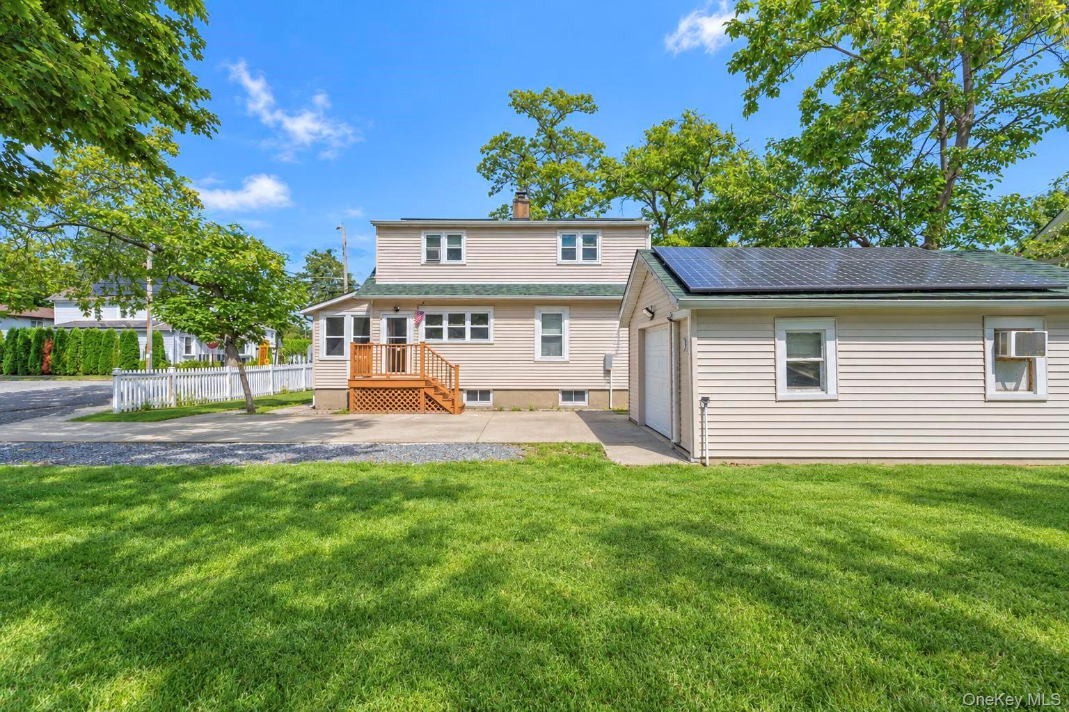 116 Saint Johns Street Property Photo 2