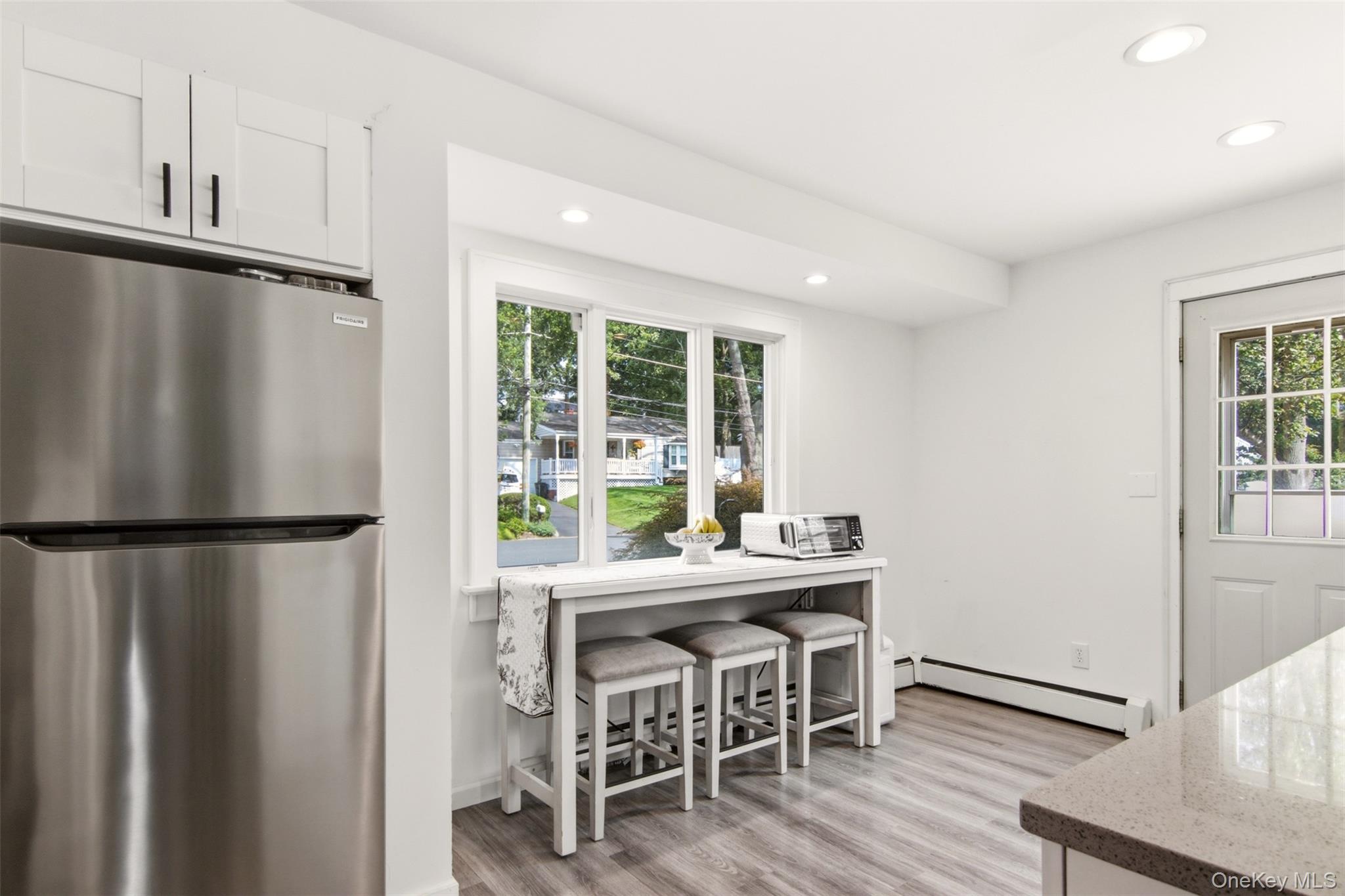 8 Glen Way Property Photo 16