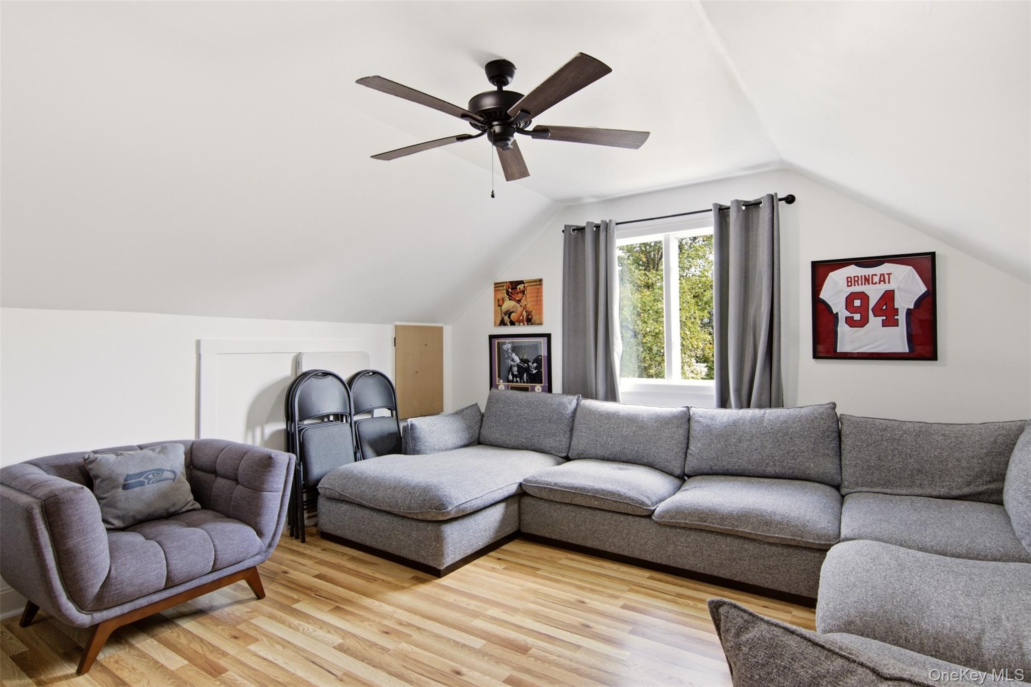 8 Glen Way Property Photo 28