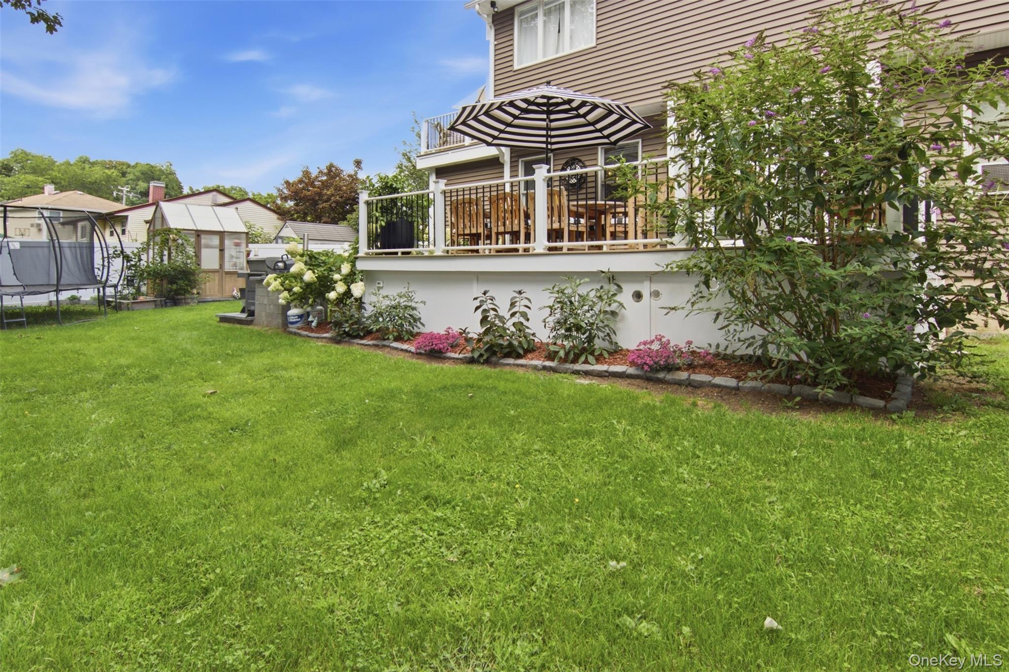8 Glen Way Property Photo 32