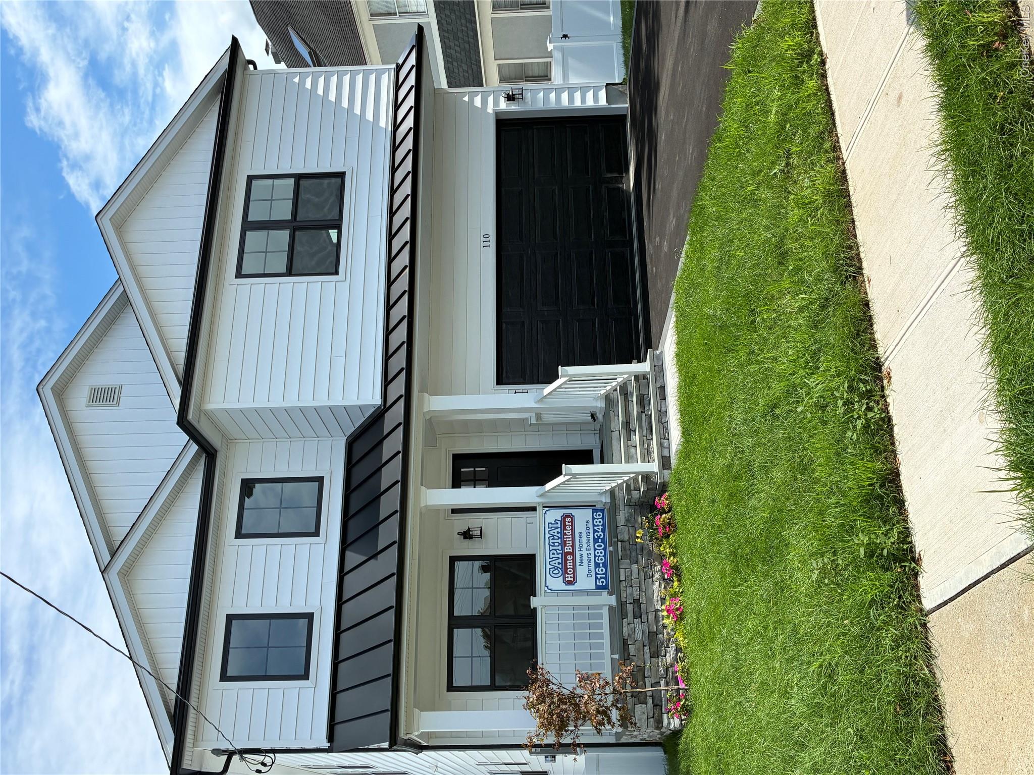 110 Stella Court Property Photo 1