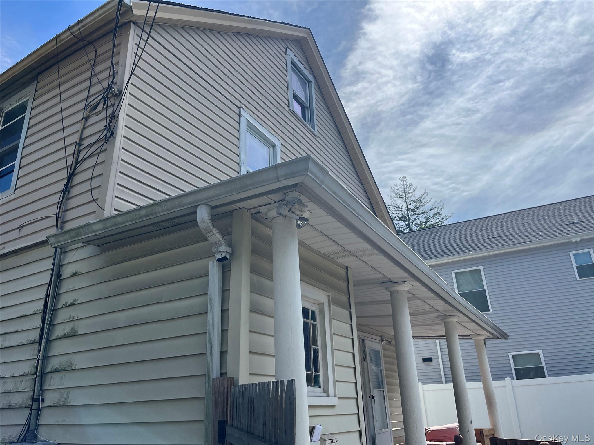 56 Lowndes Avenue Property Photo 15