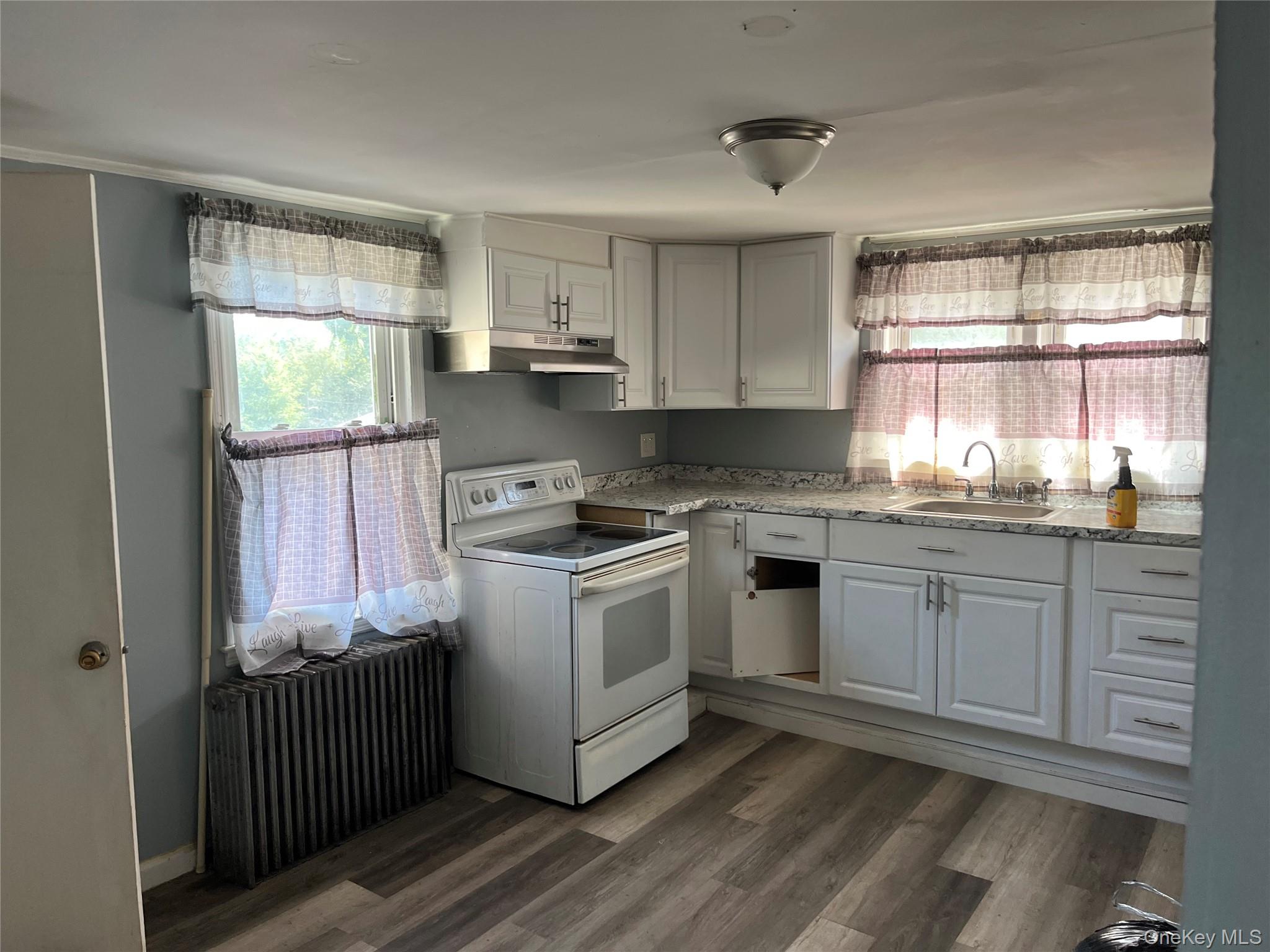 56 Lowndes Avenue Property Photo 47