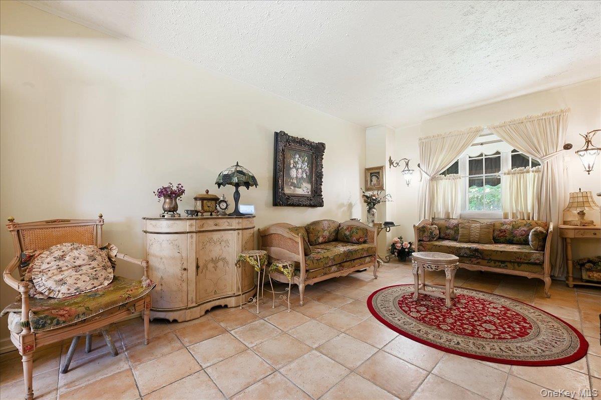 65 Riverside Avenue Property Photo 6