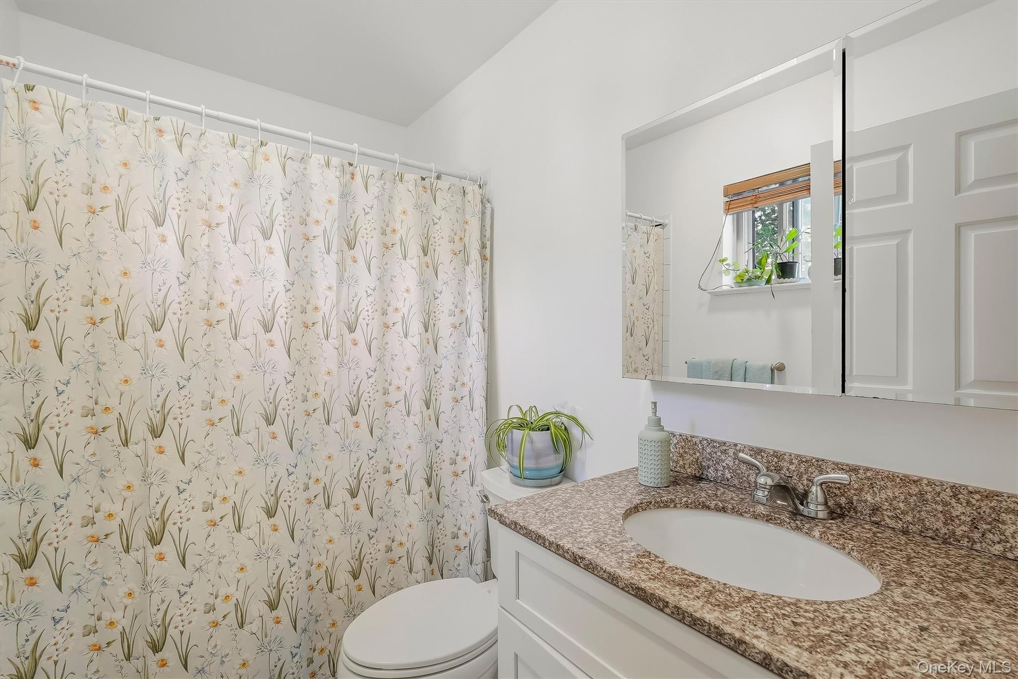 10 Nicole Circle 9 Property Photo 6