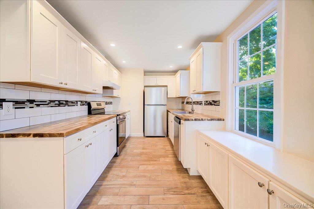 91 Delafield Street Property Photo 12