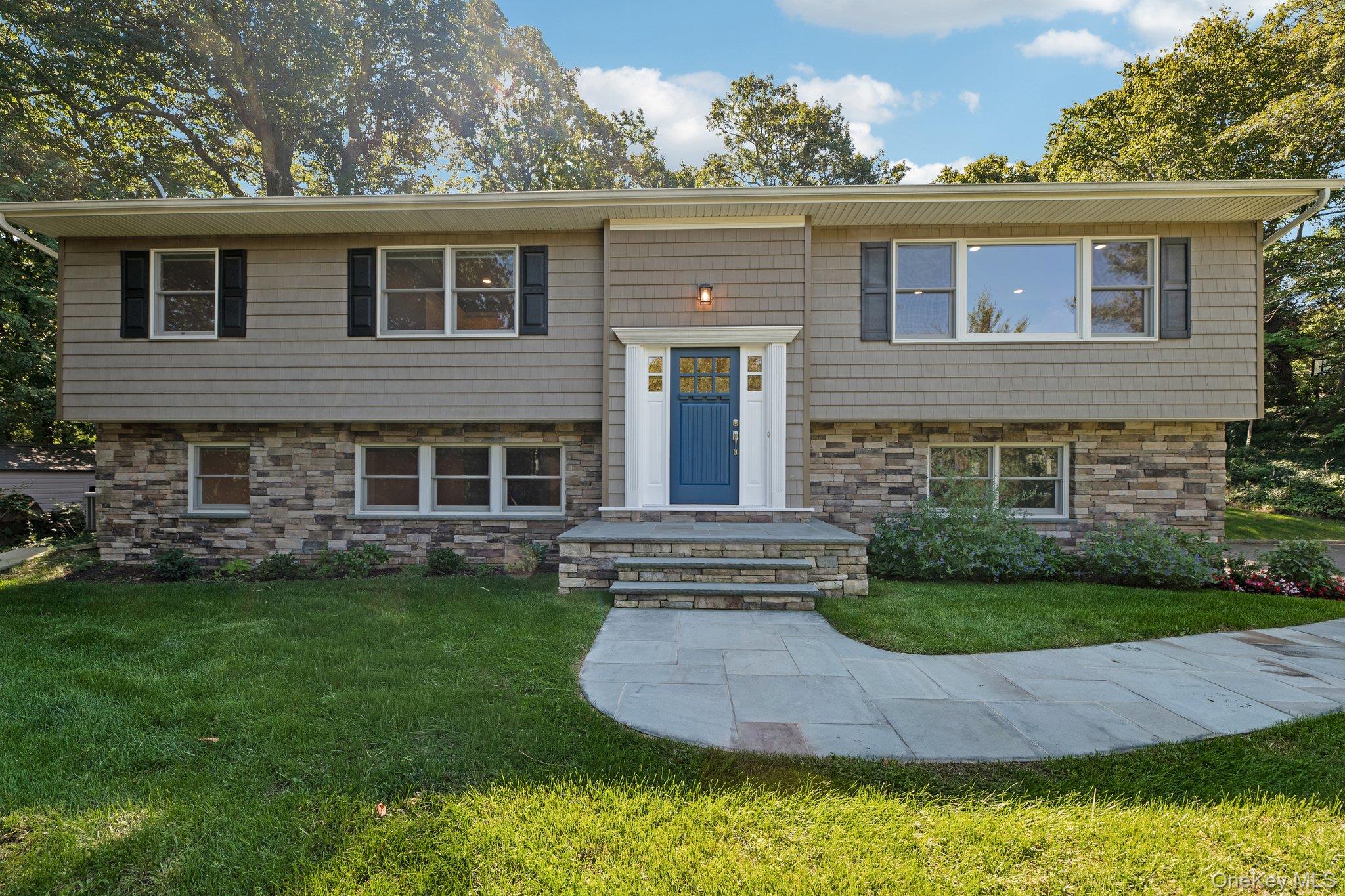 56 Sandy Hollow Road Property Photo 1