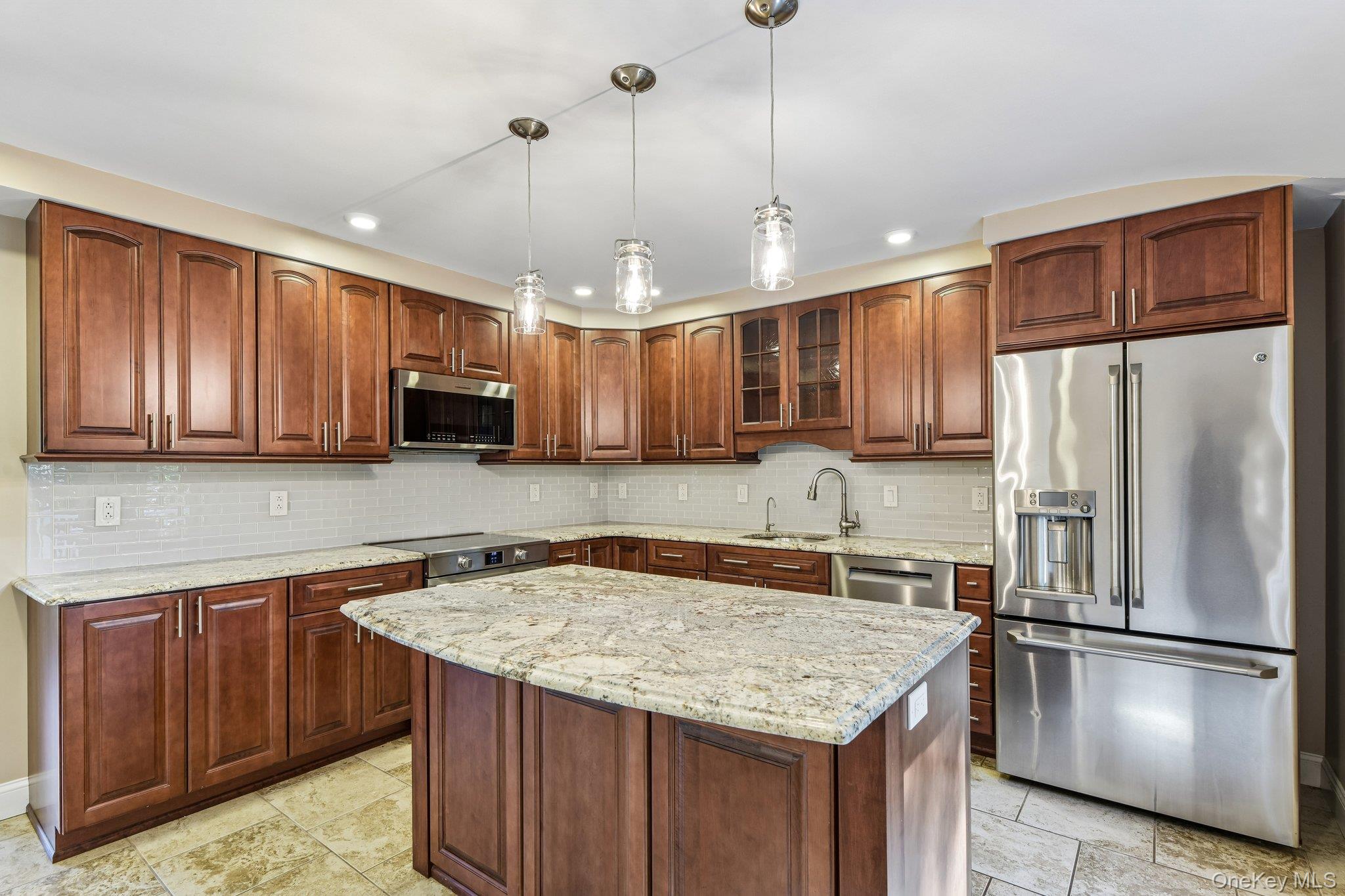 56 Sandy Hollow Road Property Photo 10