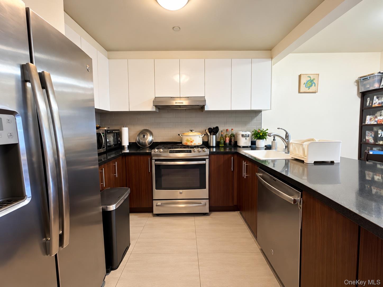 136-46 41st Avenue 2f Property Photo 3