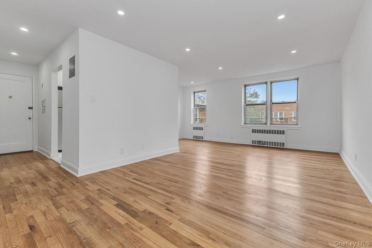 65-35 Yellowstone . Boulevard 6f Property Photo 2
