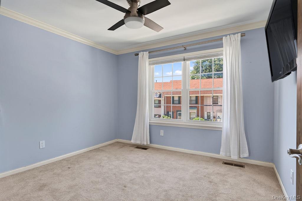 9 Redtwig Court Property Photo 8