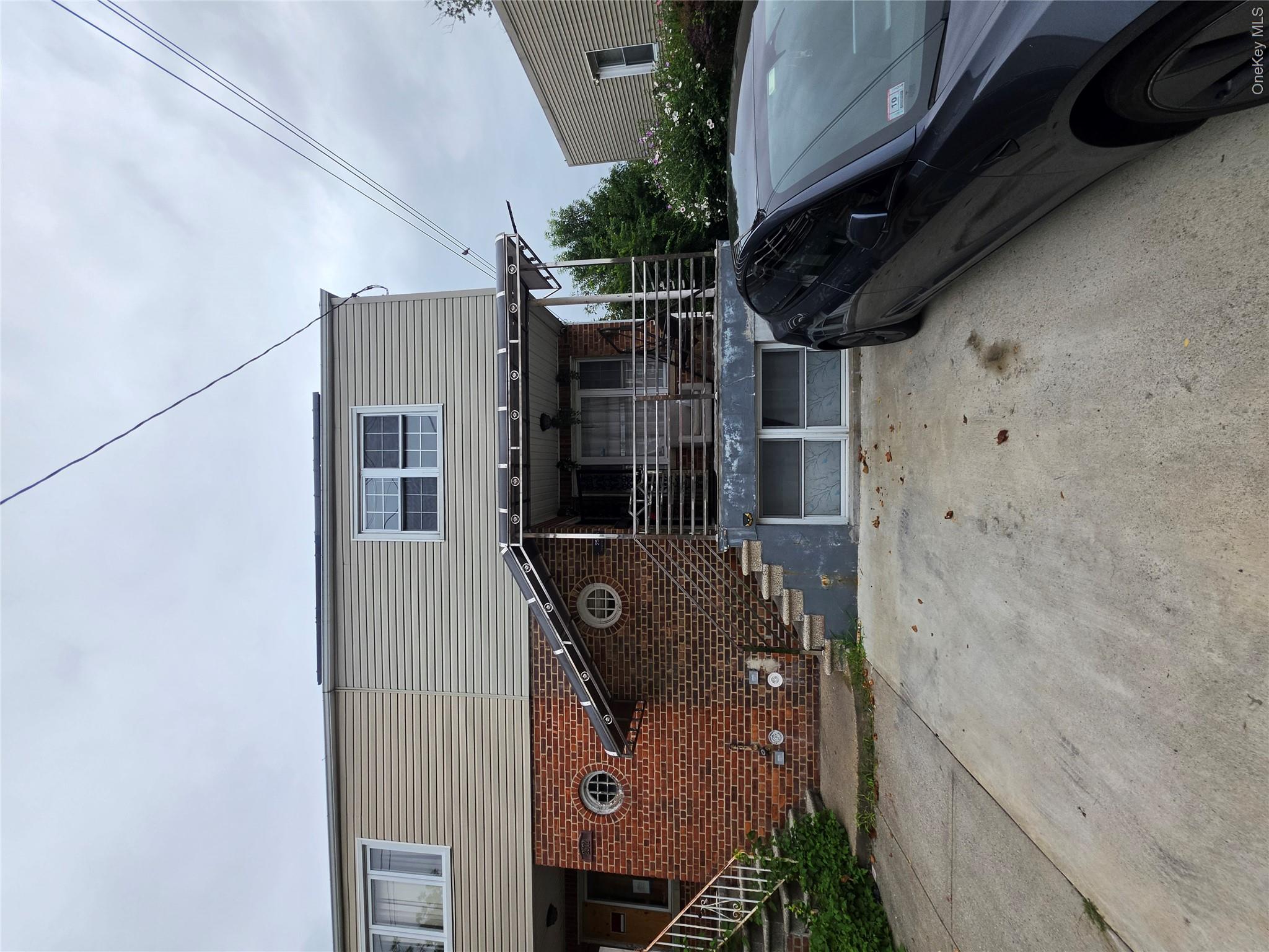 2570 Pearsall Avenue Property Photo 1
