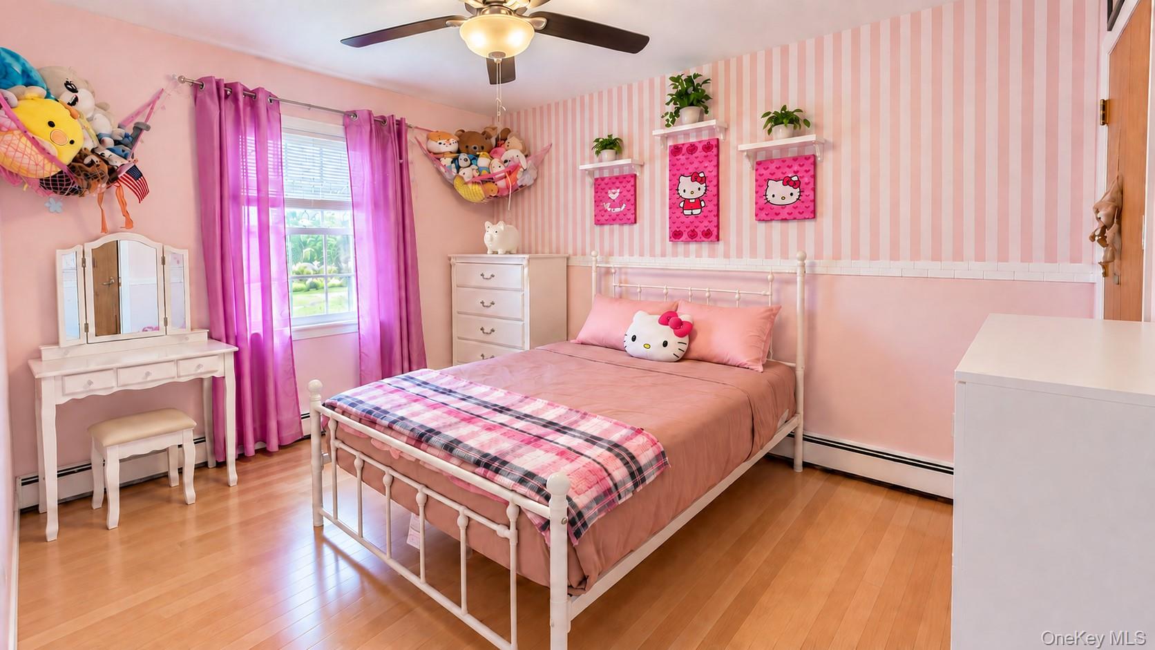 28 Pike Place Property Photo 14