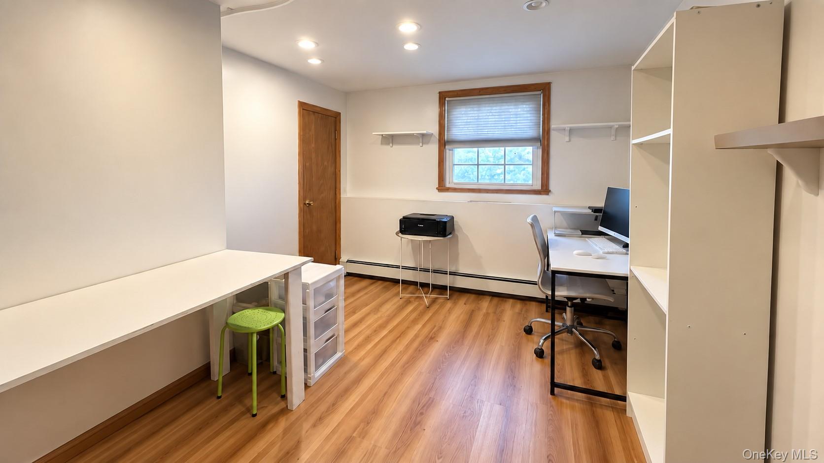 28 Pike Place Property Photo 20