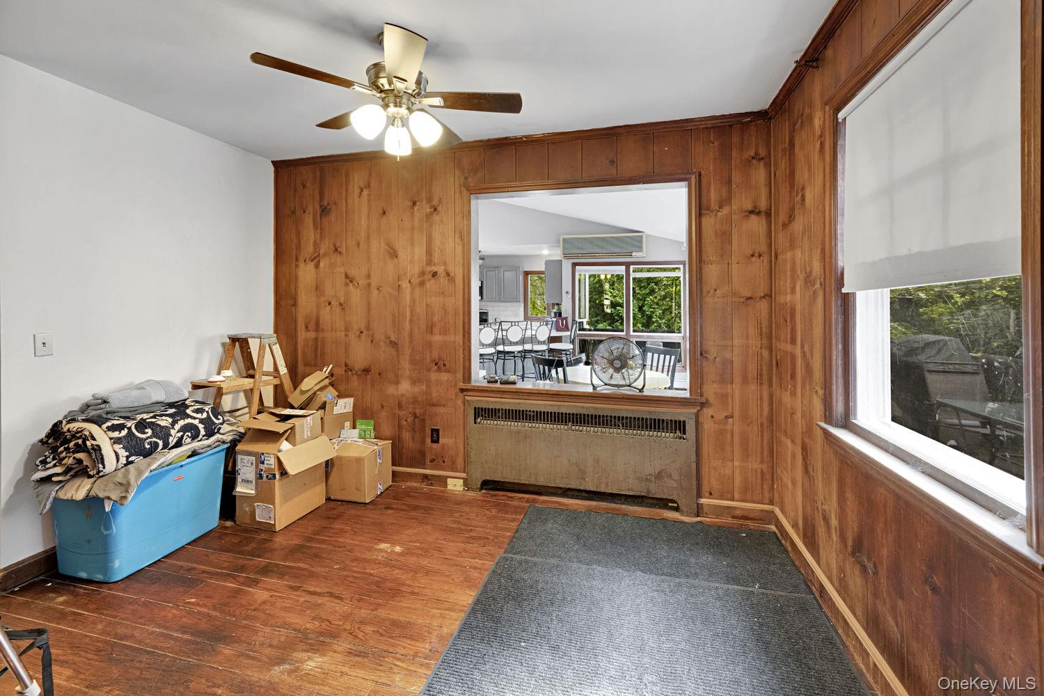 4 W Livingston Street Property Photo 5