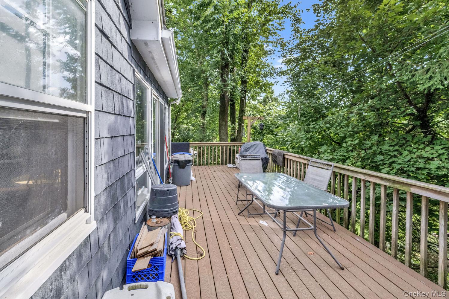 4 W Livingston Street Property Photo 22