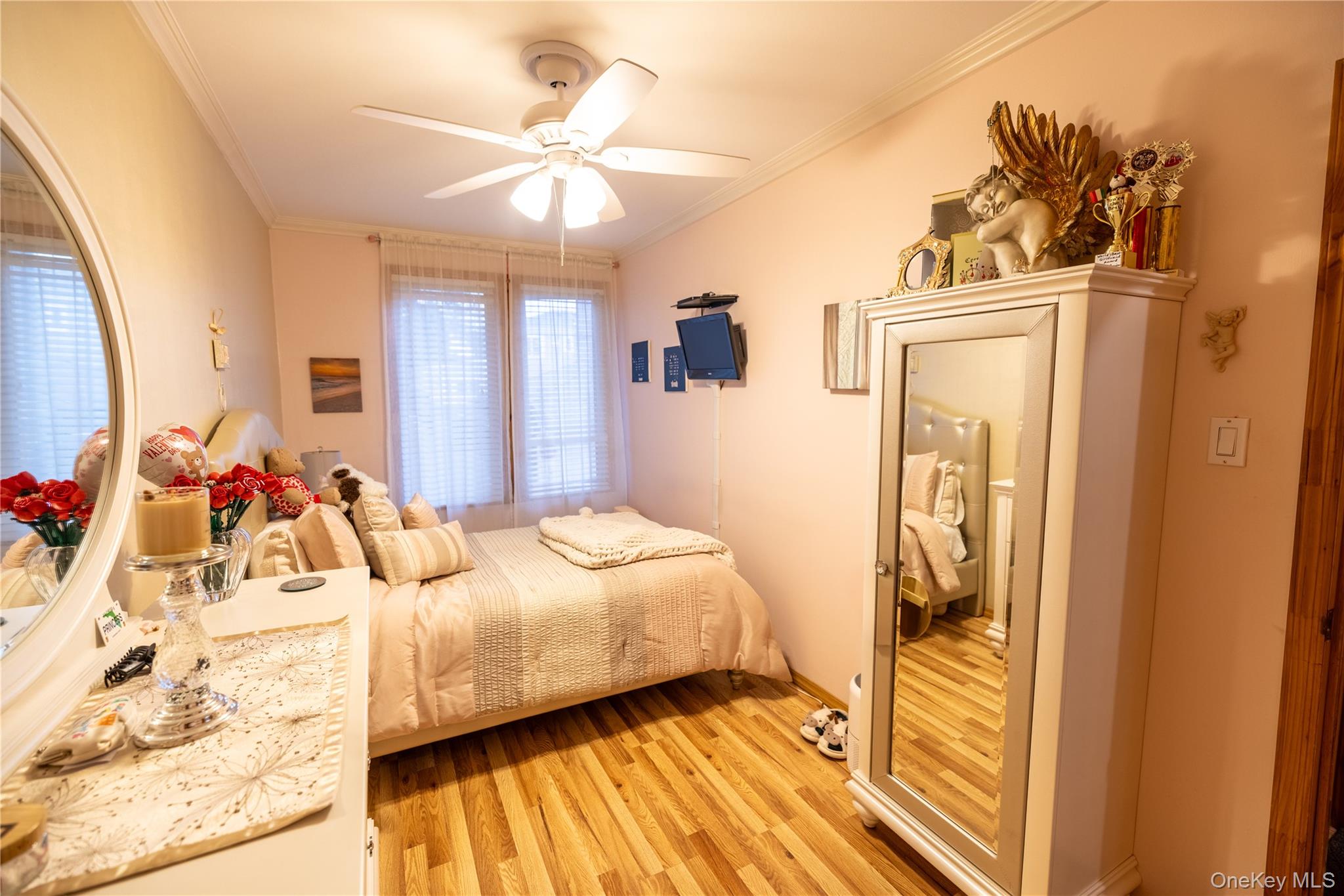 3931 201st Street Property Photo 12