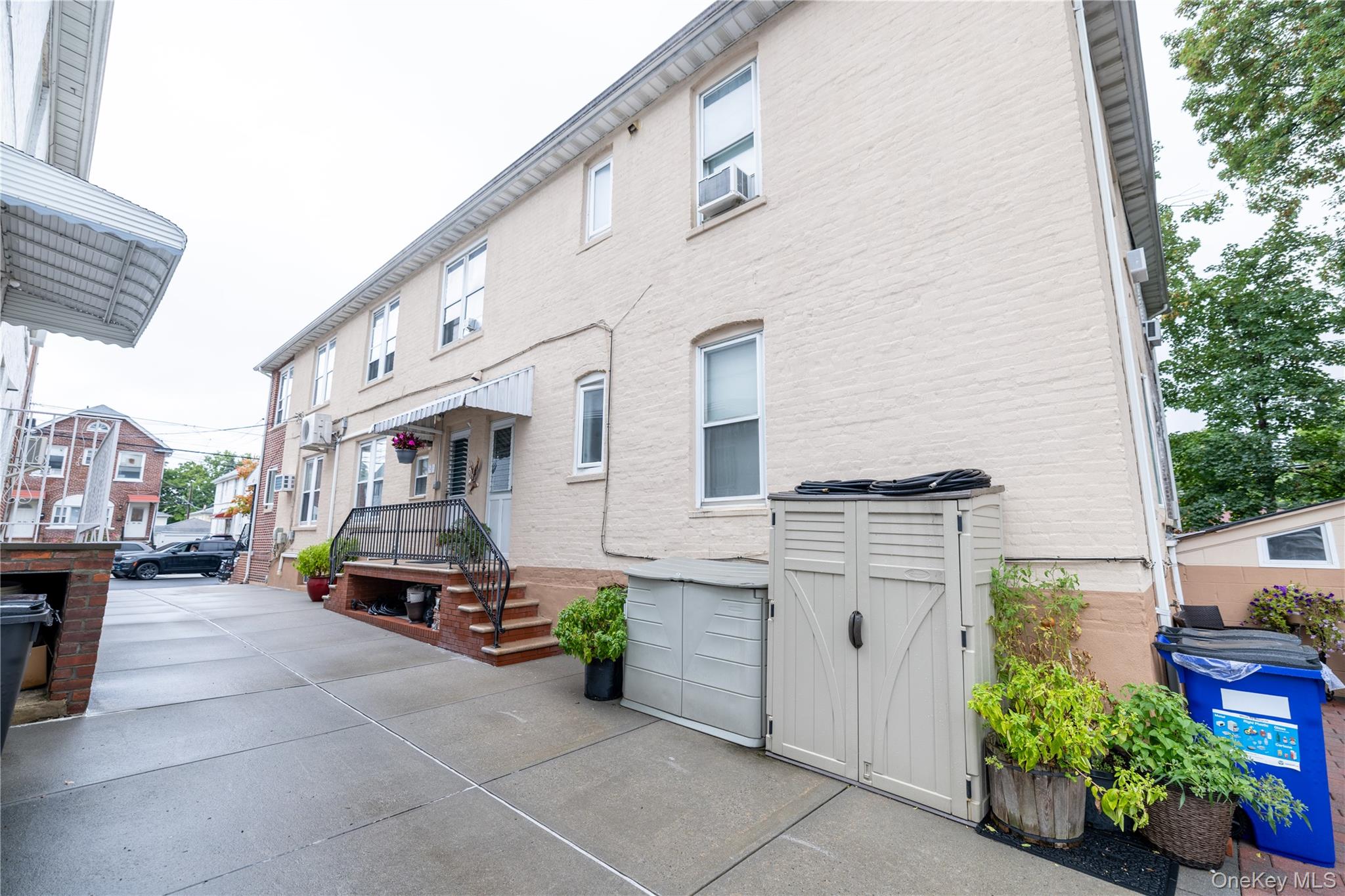 3931 201st Street Property Photo 28