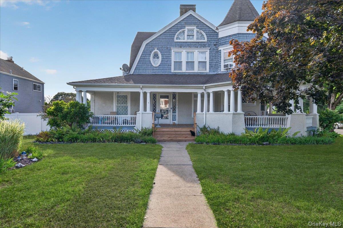 258 N Ocean Avenue Property Photo 2