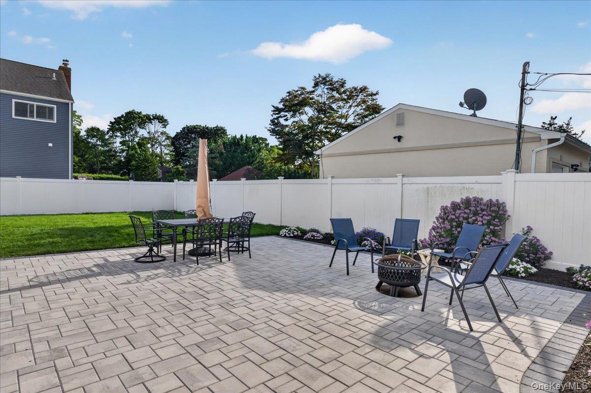 258 N Ocean Avenue Property Photo 19