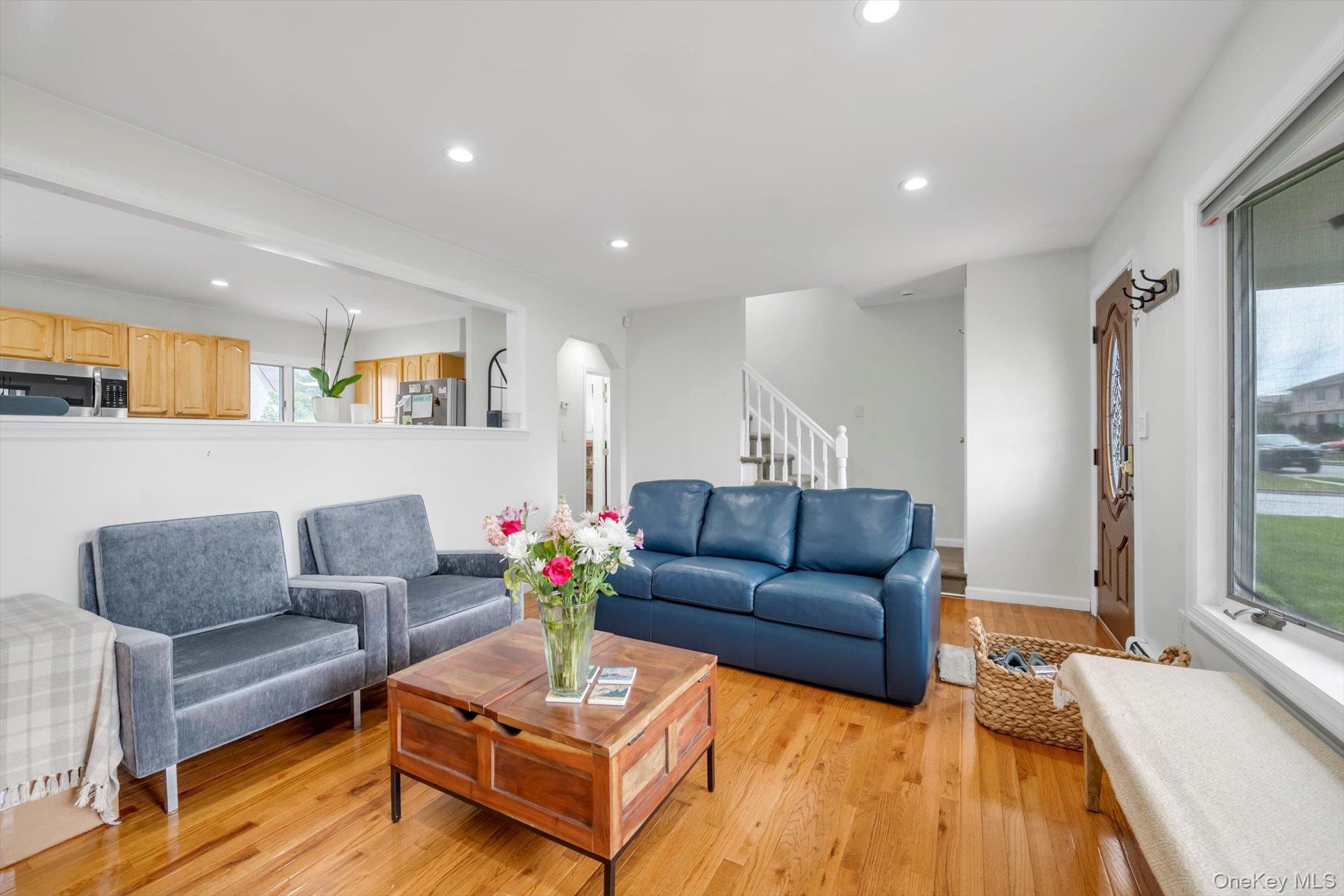1055 Jefferson Street Property Photo 2