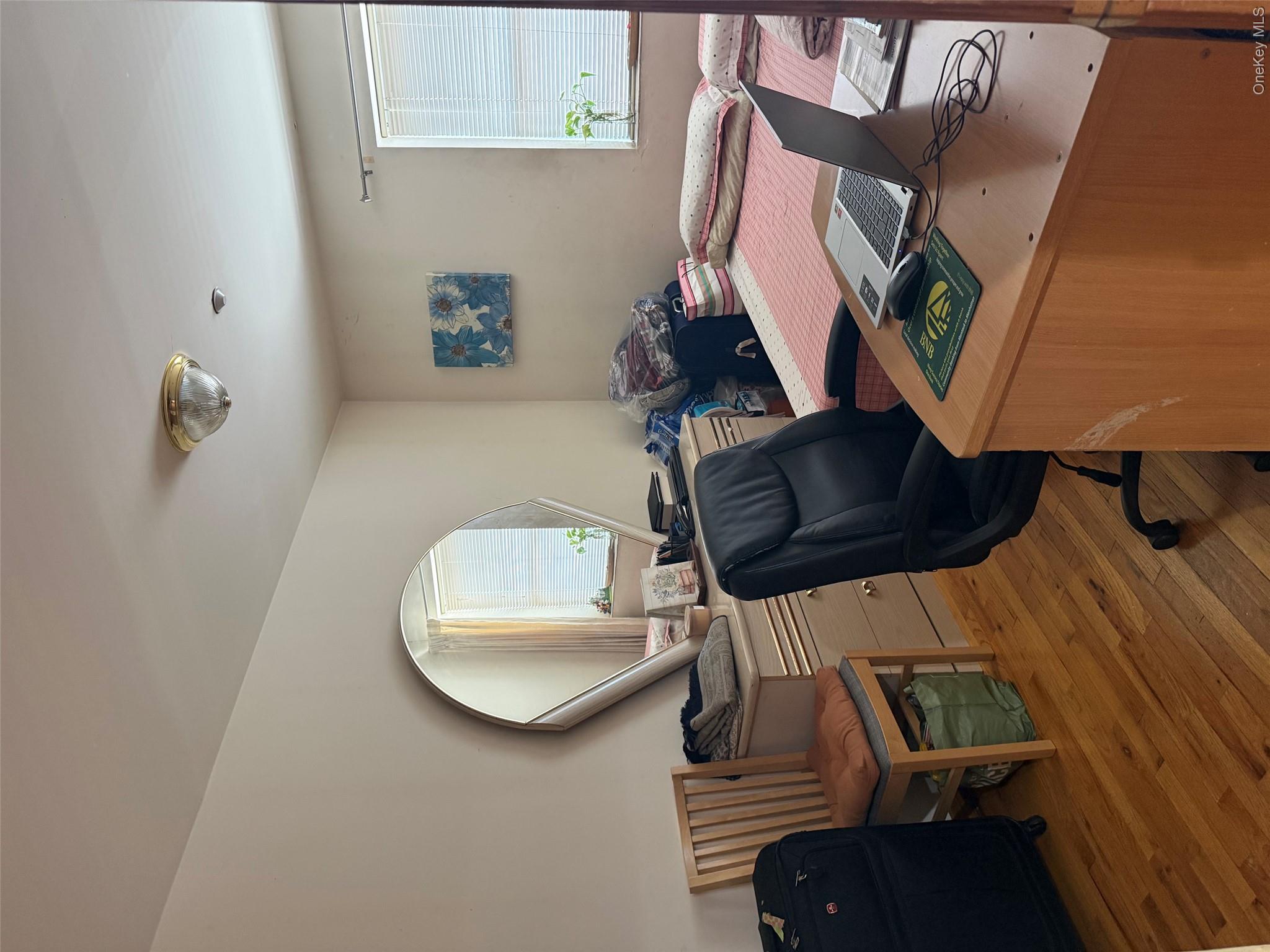 9318 170th Street Property Photo 8