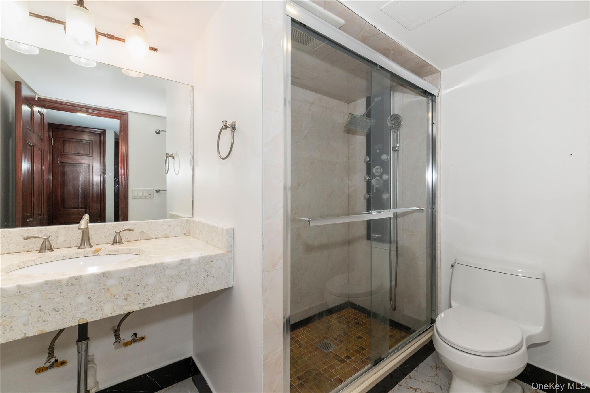 18407a 58th Avenue Property Photo 19