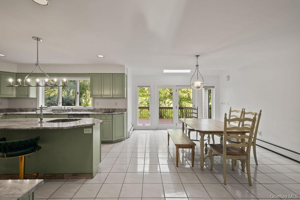 10 Golden Road Property Photo 13