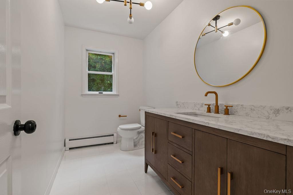 10 Golden Road Property Photo 17