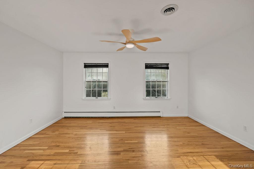 10 Golden Road Property Photo 21