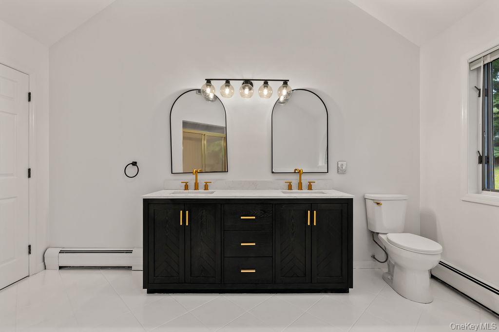 10 Golden Road Property Photo 26