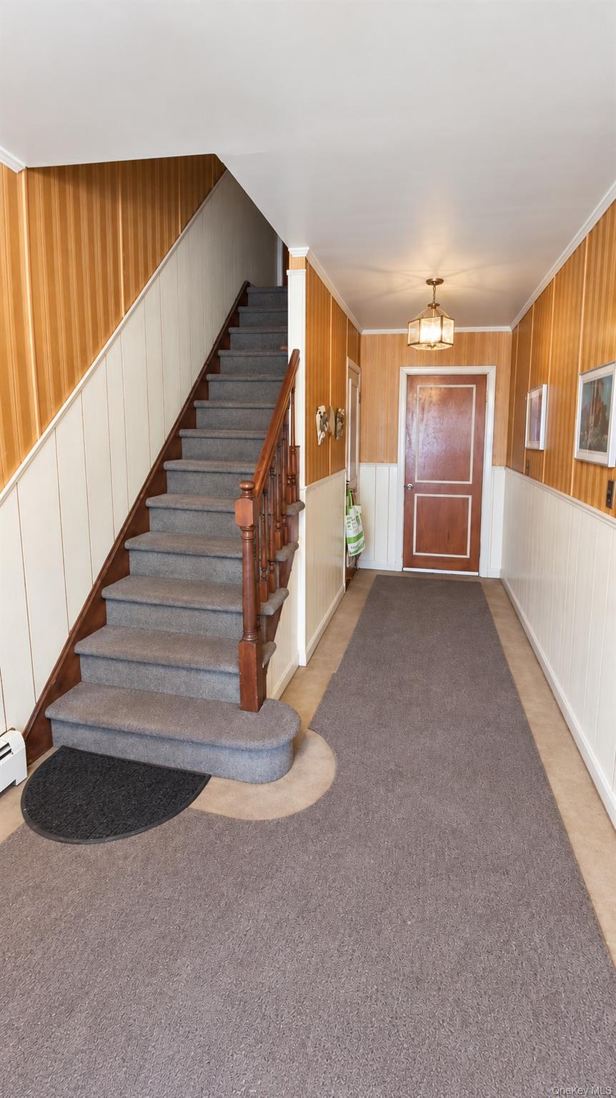 1121 Saint Lawrence Avenue Property Photo 2