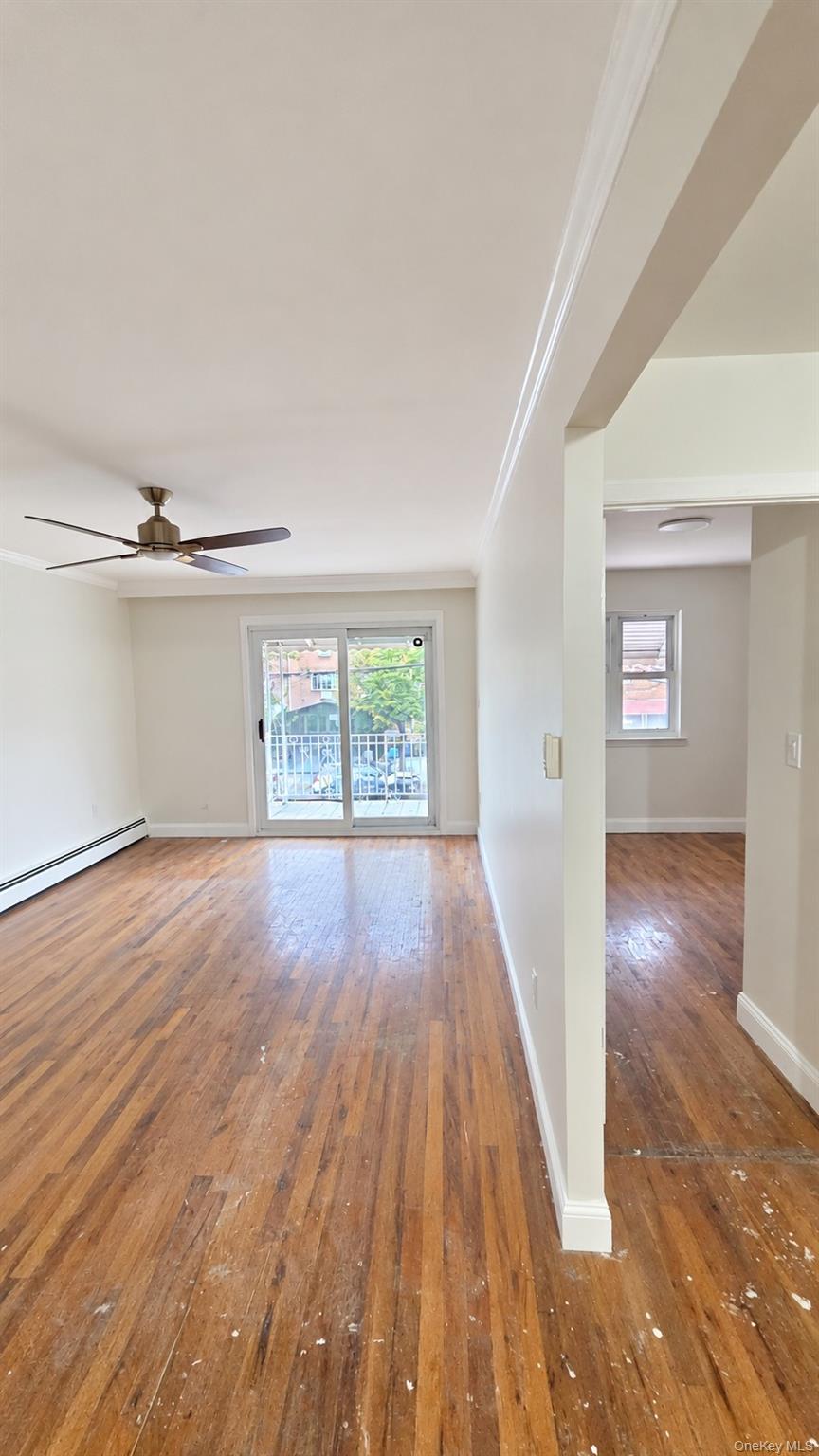 1121 Saint Lawrence Avenue Property Photo 11