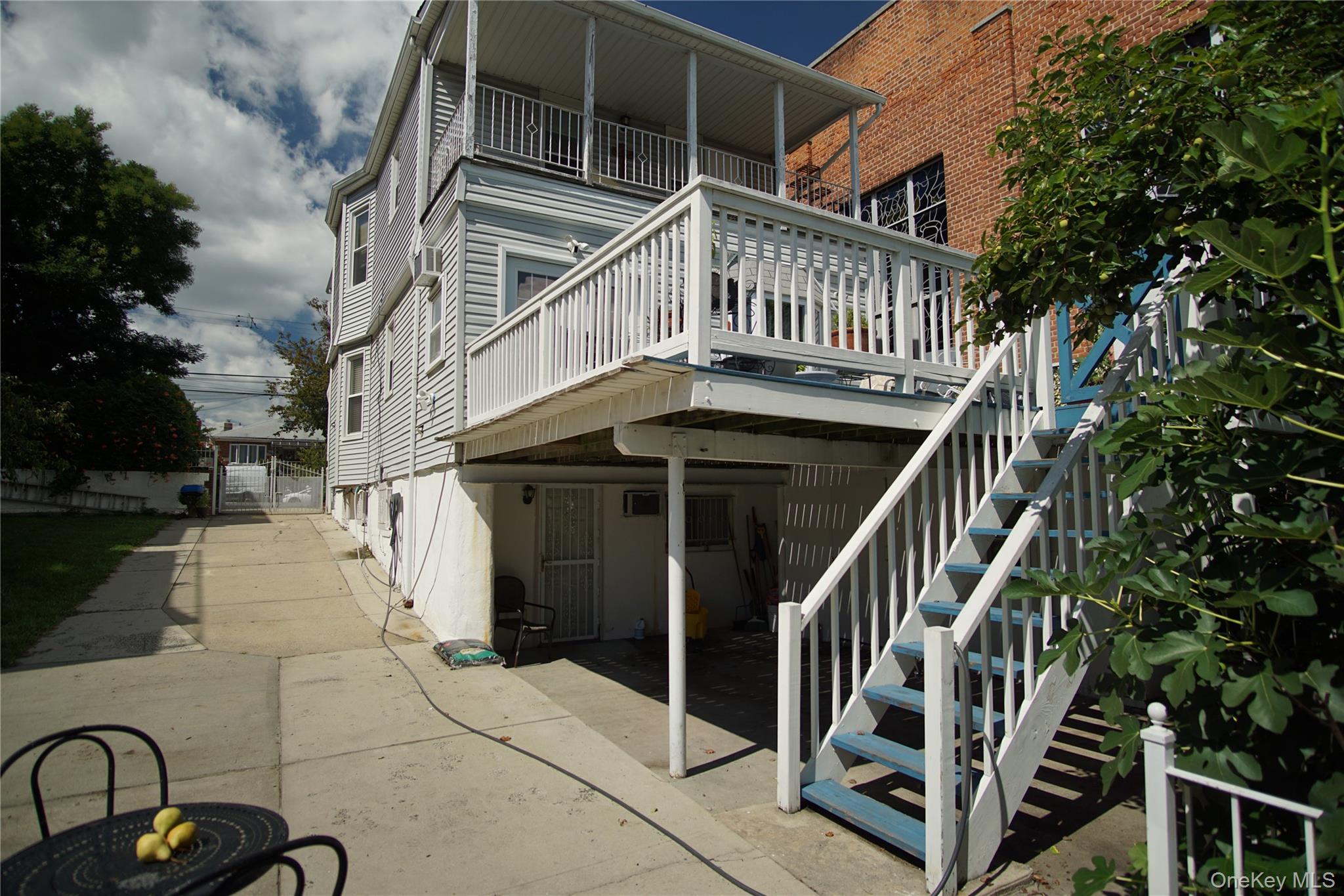 2430 Esplanade Avenue Property Photo 18